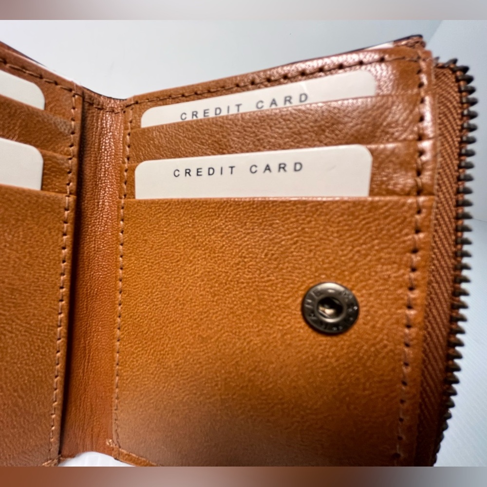 Genuine Leather Handcrafted Bifold Small Wallet w/Woven Leather Exterior - Picture 7 of 13